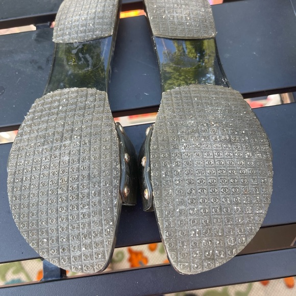 Chanel slip on - Picture 2 of 4